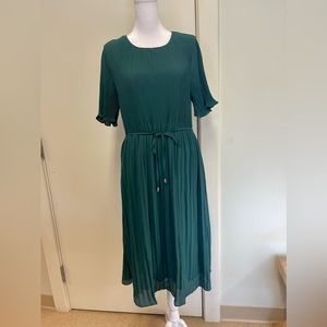 PIPER & SCOOT Emerald Green Pleated Dress